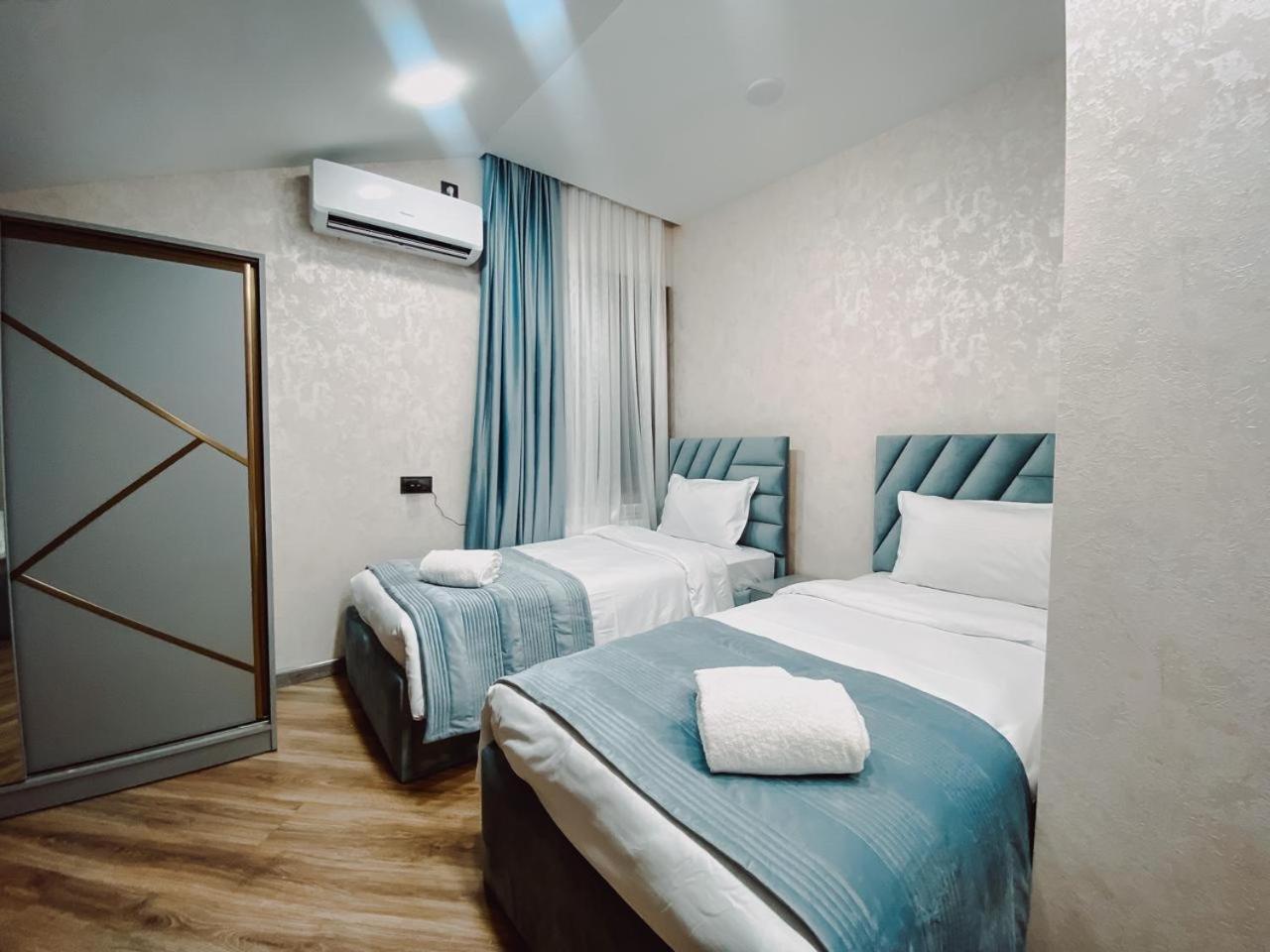 Royal Renaissance Hotel 耶烈万 外观 照片