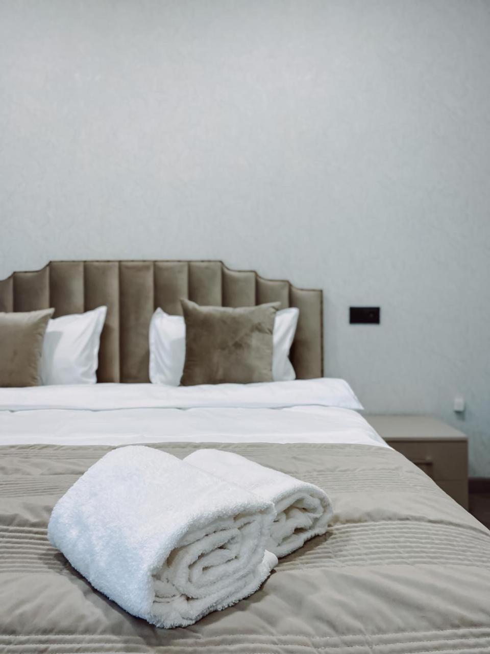 Royal Renaissance Hotel 耶烈万 客房 照片
