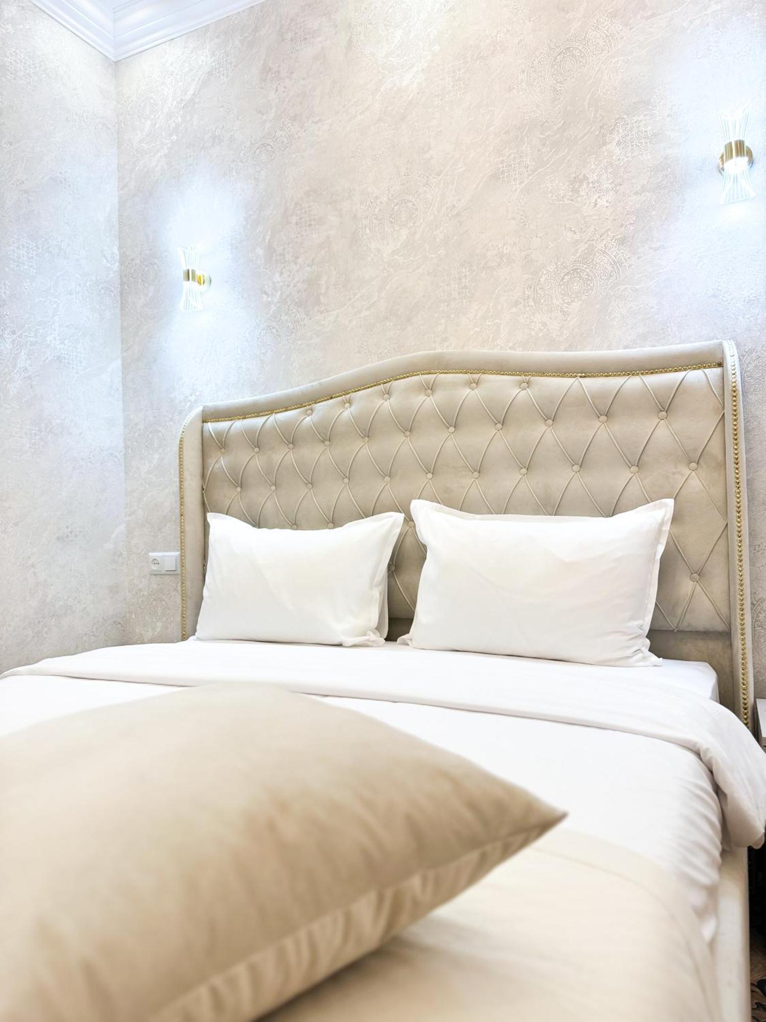Royal Renaissance Hotel 耶烈万 客房 照片